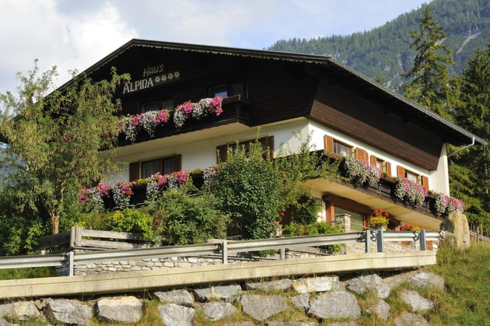 Ferienwohnung Haus Alpina Häselgehr Exterior foto